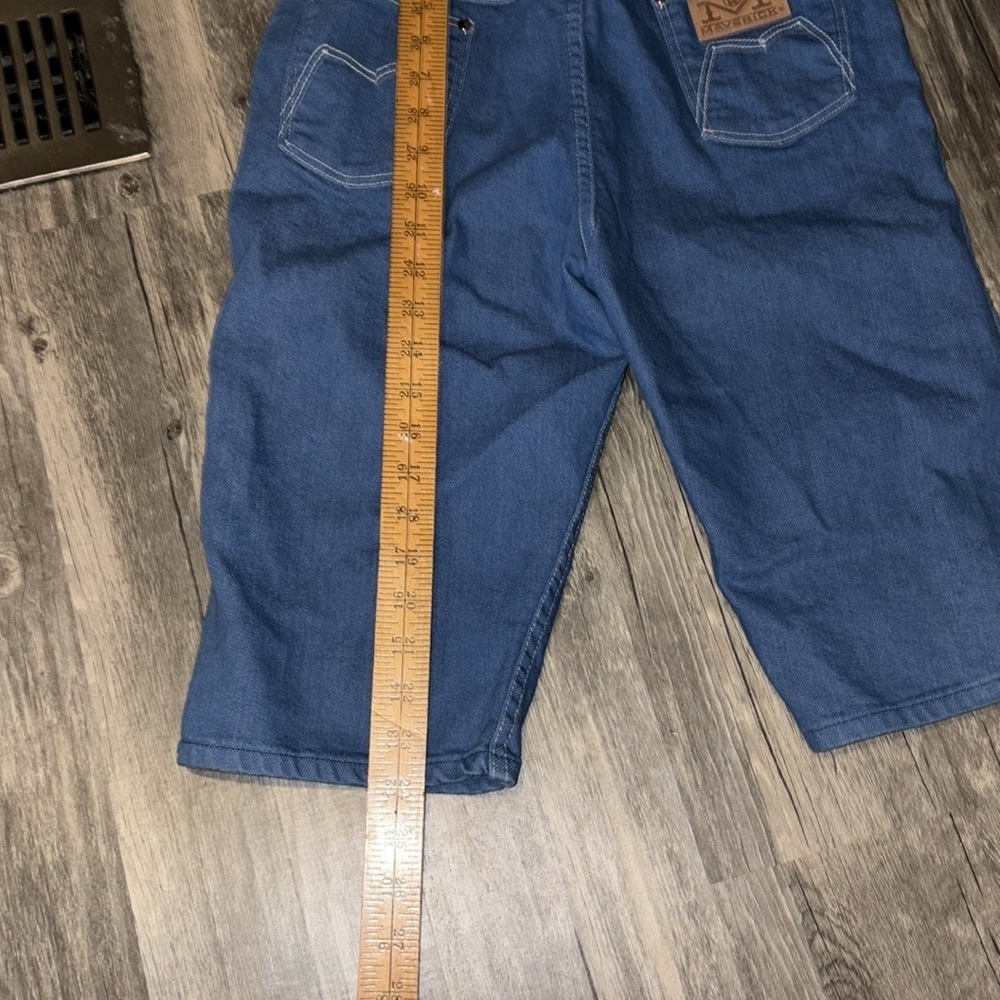 VINTAGE 70s Maverick long Jean shorts - woman’s size 25 waist excellent cond - Picture 3 of 7